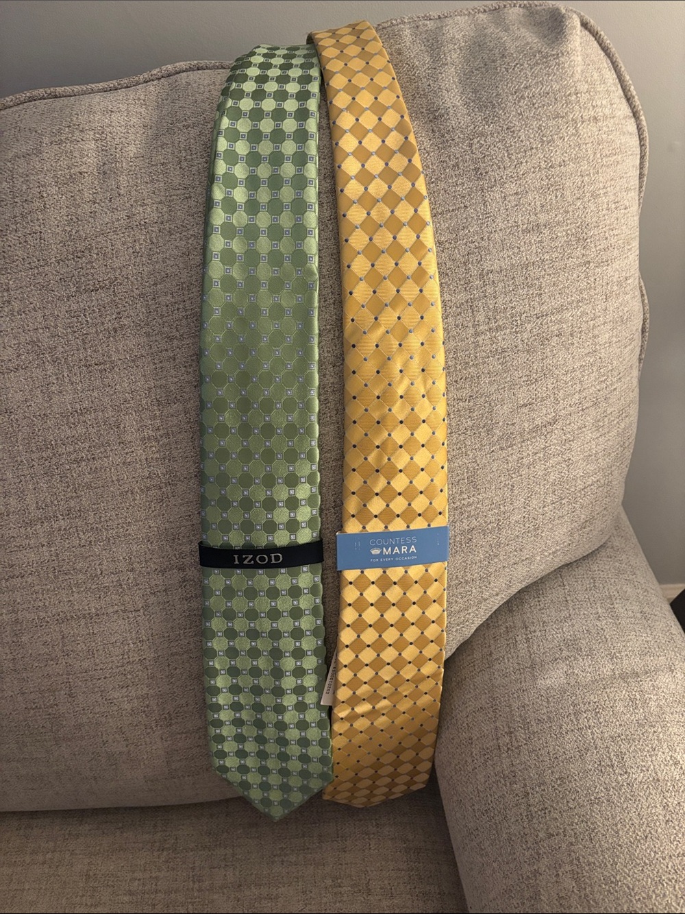 IZOD Vintage Green Geometric Tie & Countess Mara Yellow Pattern Tie - Pack of 2